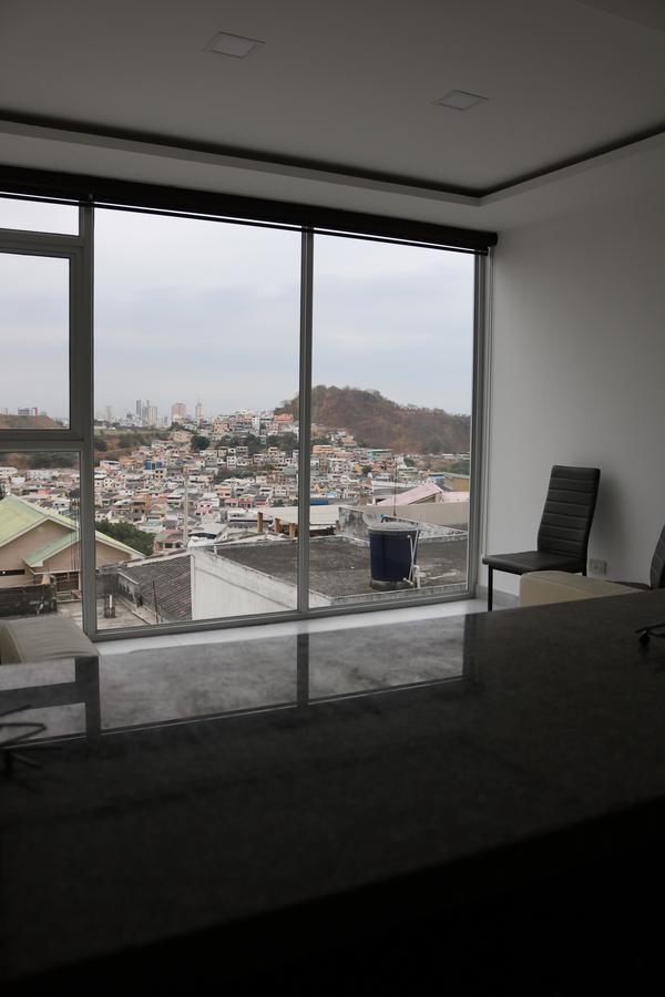 ホテルResidencia Bellavista グアヤキル エクステリア 写真